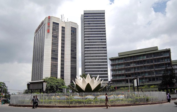 180717_Bangladesh_bank_1000.JPG