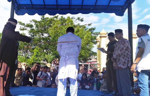 180713_ID_caning_1000.jpg