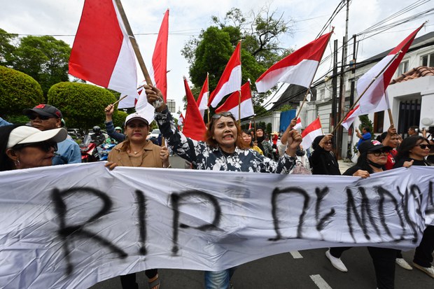 Analis dan aktivis HAM nilai “ancaman” Prabowo kepada oposisi berbahaya bagi demokrasi Analis dan aktivis HAM nilai “ancaman” Prabowo kepada oposisi berbahaya bagi demokrasi