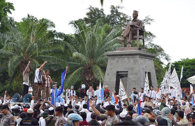 AS Jatuhkan Sanksi kepada Sebuah LSM Indonesia atas Dugaan Pendanaan Terorisme di Suriah AS Jatuhkan Sanksi kepada Sebuah LSM Indonesia atas Dugaan Pendanaan Terorisme di Suriah