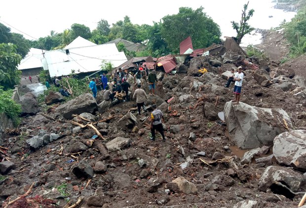 Lebih 100 Tewas, Puluhan Hilang Akibat Banjir dan Longsor di NTT Lebih 100 Tewas, Puluhan Hilang Akibat Banjir dan Longsor di NTT