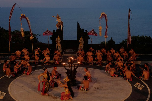 Pemerintah: Bali Akan Buka untuk Wisatawan Asing 14 Oktober Pemerintah: Bali Akan Buka untuk Wisatawan Asing 14 Oktober
