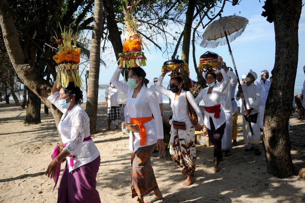 Bali Mulai Vaksinasi, Gubernur Berharap Pariwisata Pulih Agustus