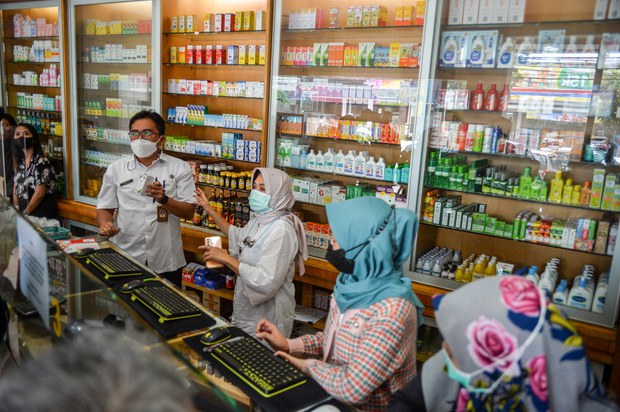 BPOM cabut izin pembuatan obat cair dua perusahaan terkait kasus gagal ginjal BPOM cabut izin pembuatan obat cair dua perusahaan terkait kasus gagal ginjal