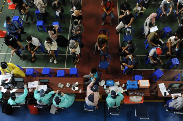 Indonesia Terima 1,4 Juta Dosis Sinopharm di Tengah Kecaman atas Vaksinasi Berbayar Indonesia Terima 1,4 Juta Dosis Sinopharm di Tengah Kecaman atas Vaksinasi Berbayar