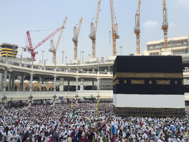 150914_ID_MECCA_620.jpg
