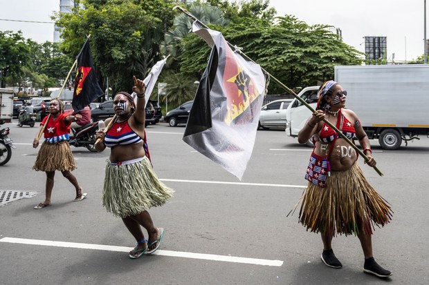 Peringati “Hari Kemerdekaan,” Warga Papua Ditangkap Polisi Peringati “Hari Kemerdekaan,” Warga Papua Ditangkap Polisi
