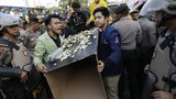 191030_ID_Police-riot_1000.jpg