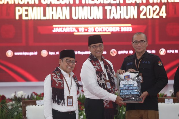 Dua pasang calon presiden-calon wakil presiden 2024 daftarkan diri Dua pasang calon presiden-calon wakil presiden 2024 daftarkan diri