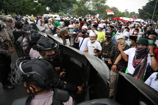 Dua Polisi Didakwa dalam Kasus Tewasnya Anggota FPI Dua Polisi Didakwa dalam Kasus Tewasnya Anggota FPI