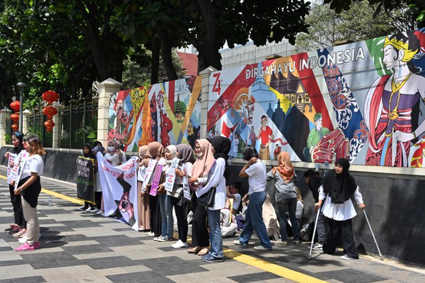 Guru Pesantren yang Didakwa Perkosa Belasan Santriwati Dituntut Hukuman Mati