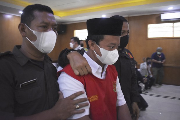 Hukuman Guru Pemerkosa Santriwati Diperberat Menjadi Pidana Mati