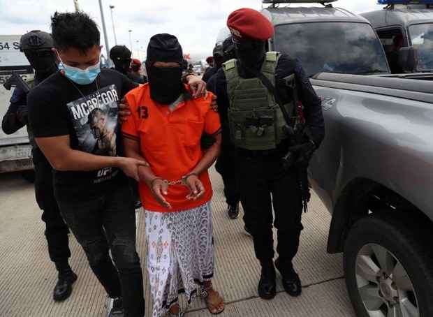Polisi Tangkap 48 Terduga Teroris Jaringan JI dan JAD Polisi Tangkap 48 Terduga Teroris Jaringan JI dan JAD