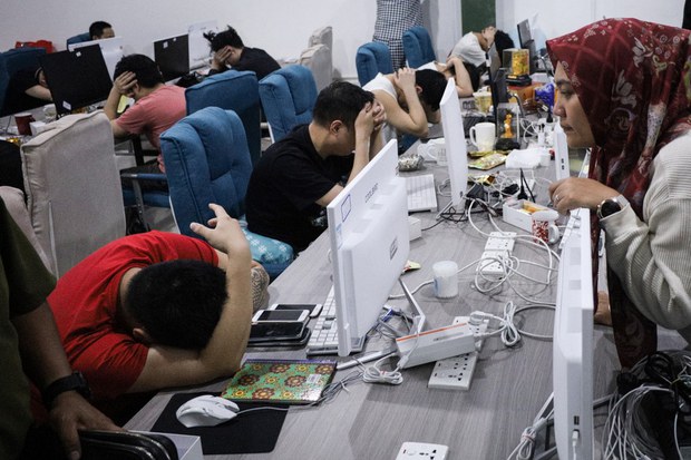 Indonesia deportasi 153 warga China pelaku penipuan berkedok cinta Indonesia deportasi 153 warga China pelaku penipuan berkedok cinta