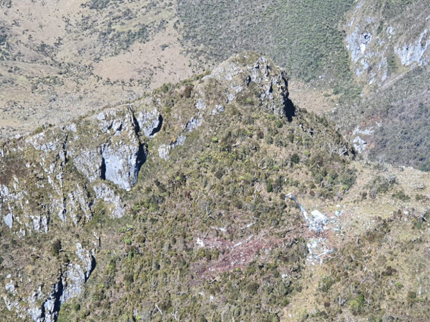 Foto udara lokasi jatuhnya Helikopter MI-17 milik TNI AD yang hilang kontak di Pegunungan Bintang, Papua, 10 Februari 2020. (Dok. Pendam XVII/Cendrawasih).