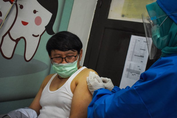 201019_ID_Covid-vaccine_1000.jpg