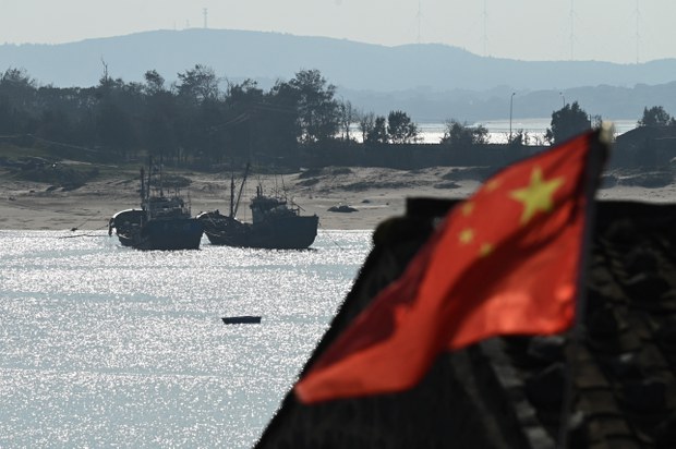 Diperkecil, skala pencarian korban kapal ikan China yang terbalik dengan 17 WNI di dalamnya Diperkecil, skala pencarian korban kapal ikan China yang terbalik dengan 17 WNI di dalamnya