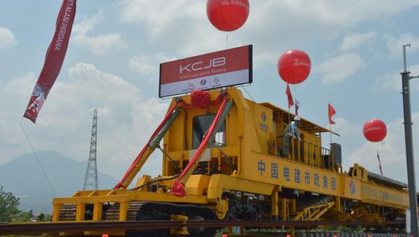 Biaya Kereta Cepat Membengkak, Indonesia Tawarkan Bank China Tambah Pendanaan