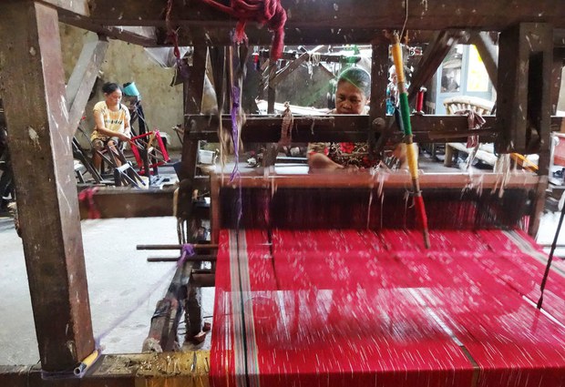 160708_ID_Weaving_1000.jpg 160708_ID_Weaving_1000.jpg
