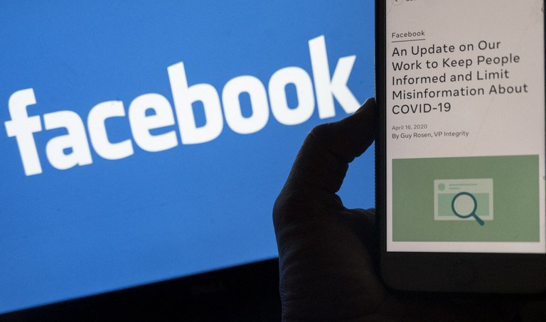 Dewan Pengawas Meta bulan lalu mendesak perusahaan tersebut untuk memperjelas pendekatannya dalam melawan disinformasi pemilu online di platform-platformnya seperti Facebook dan Instagram.