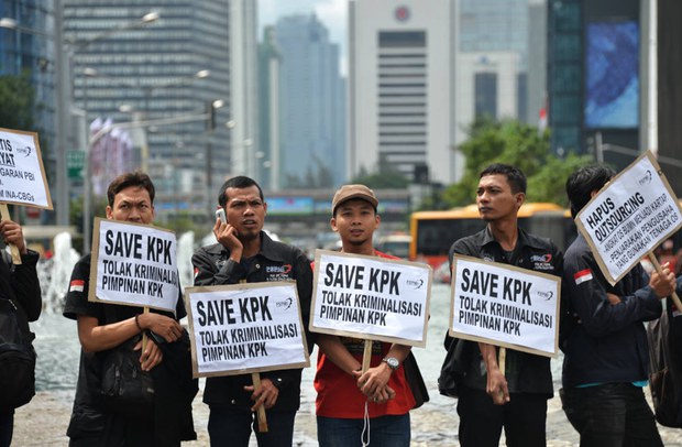 000_Hkg10145084150827_ID_KPK_620.jpg 000_Hkg10145084150827_ID_KPK_620.jpg