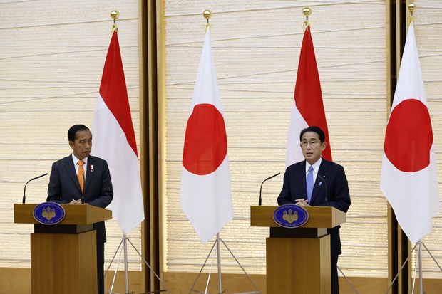Kunjungan Jokowi ke Jepang, Toyota, Mitsubishi tambah investasi total Rp37,1 triliun untuk kendaraan listrik Kunjungan Jokowi ke Jepang, Toyota, Mitsubishi tambah investasi total Rp37,1 triliun untuk kendaraan listrik