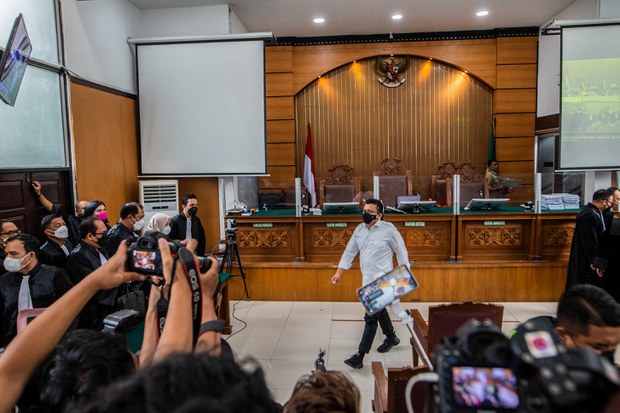 MA kurangi hukuman Ferdy Sambo dari pidana mati jadi penjara seumur hidup MA kurangi hukuman Ferdy Sambo dari pidana mati jadi penjara seumur hidup