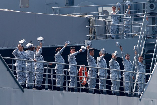 181022-PH-sailors-1000.jpg