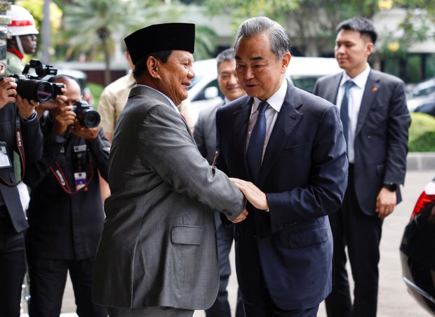 China perdalam hubungan dengan presiden terpilih Prabowo seiring lawatan menlunya ke Jakarta