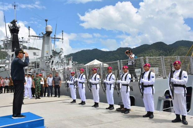 200618_ID_Jokowi_natuna_1000.jpg