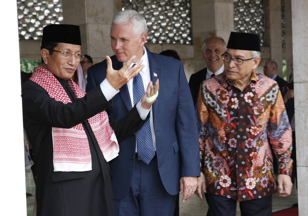 170420_ID_Pence_1000.jpg