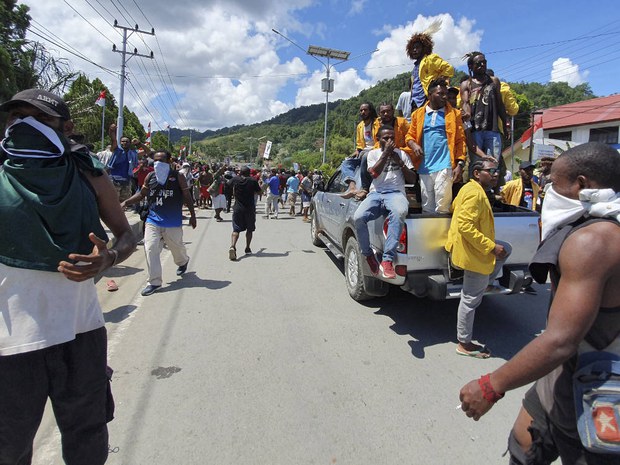 201002_ID_papua_1000.jpg 201002_ID_papua_1000.jpg