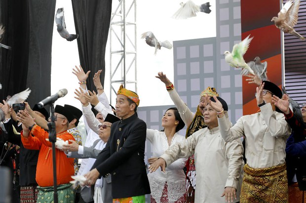 180924_ID_JokowiPrabowo_1000.jpg 180924_ID_JokowiPrabowo_1000.jpg