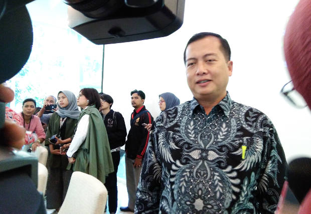 Direktur Perlindungan WNI di Kementerian Luar Negeri, Lalu Muhammad Ikbal, ketika diwawancara wartawan di Jakarta, 11 Juli 2018. (Tria Dianti/BeritaBenar) 