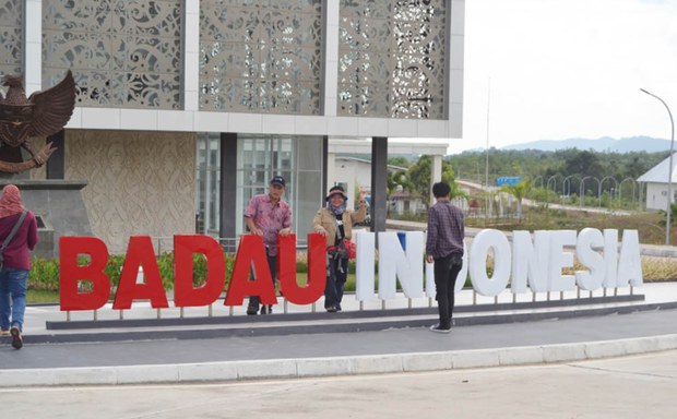 badau-1000.jpg badau-1000.jpg