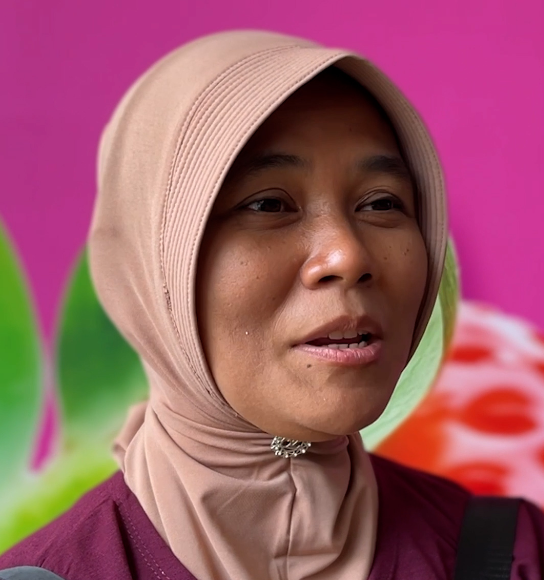 Olivia Rahmi (42) asal Jakarta yang masih mencari kerja setelah kehilangan pekerjaan akibat pandemi COVID-19 pada 2021. [AmiAfriatni/BenarNews]