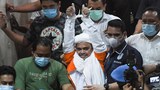 Koneksi Internet Buruk, Rizieq Minta Dihadirkan Langsung di Pengadilan