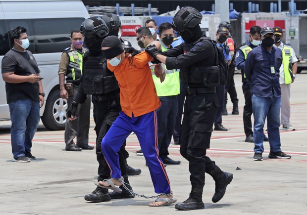 Polisi tangkap 17 tersangka teroris di tiga provinsi di Sumatra Polisi tangkap 17 tersangka teroris di tiga provinsi di Sumatra