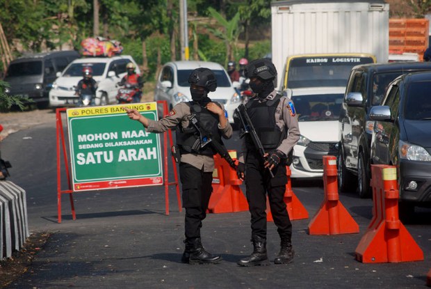180612_ID_Policeterror_1000.jpg