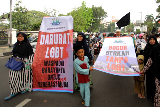 191121_ID_LGBT_1000.jpg