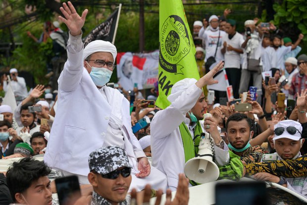 Seiring Panggilan Polisi Kedua Kalinya, Rizieq Minta Maaf Terkait Kerumunan Massa Seiring Panggilan Polisi Kedua Kalinya, Rizieq Minta Maaf Terkait Kerumunan Massa