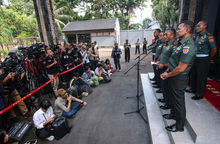 Konpres TNI 3.jpg Konpres TNI 3.jpg