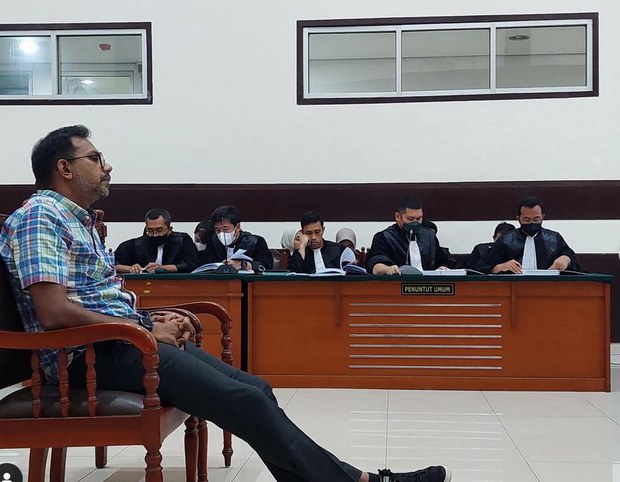 Indonesia melunakkan UU ITE yang kontroversial Indonesia melunakkan UU ITE yang kontroversial