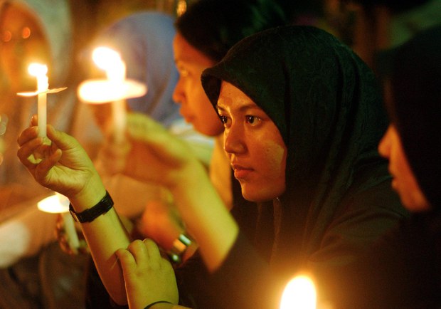 150324-bali-candle-620.jpg