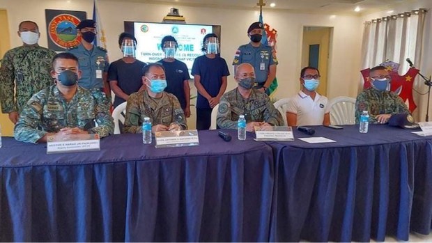 Militer Filipina Selamatkan 3 WNI Sandera Abu Sayyaf Militer Filipina Selamatkan 3 WNI Sandera Abu Sayyaf