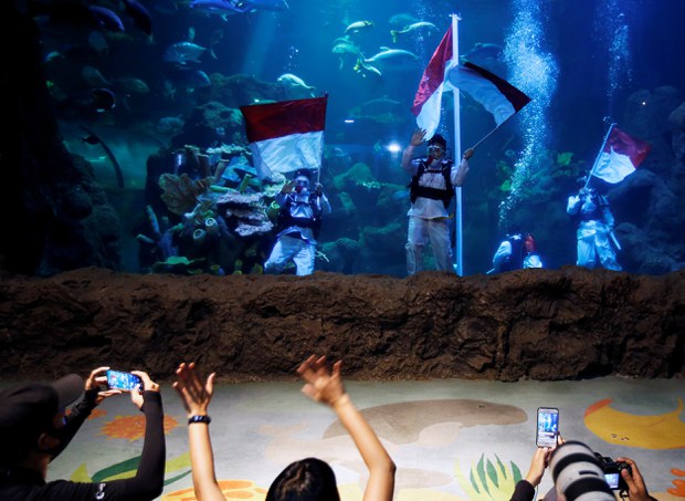 200817_ID_Slideshow_Diver.jpg