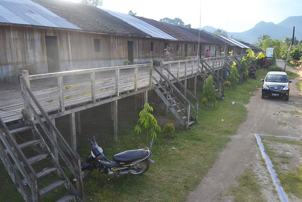 170707-DAYAK-LONG-HOUSE-1.jpg