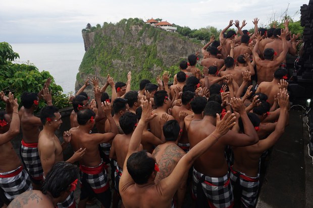 Kecak-Dance-1.JPG