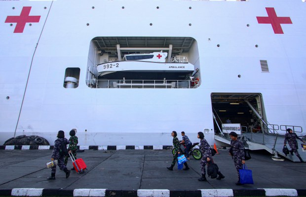 Kapal Perang Rumah Sakit Indonesia 3.jpg