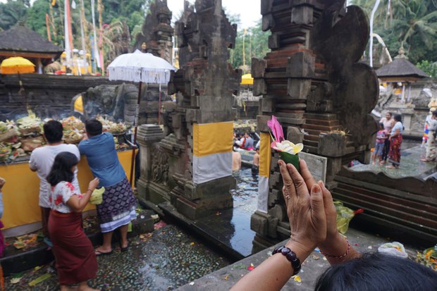 Tirta-Empul-5.JPG